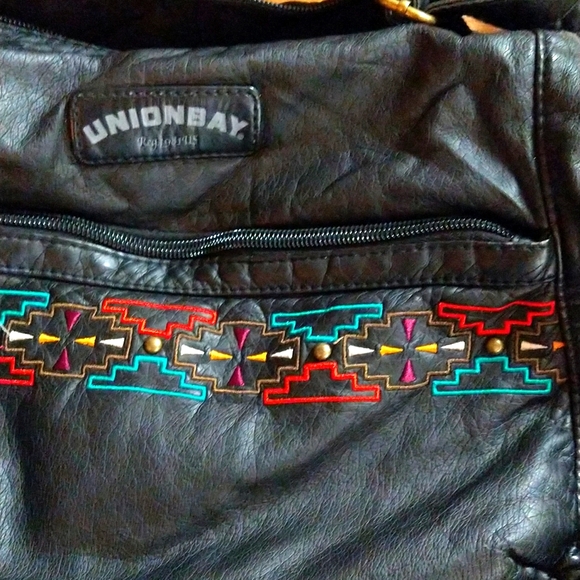 Union Bay Soft Leather Aztec Embroidery Design Purse - Picture 2 of 7